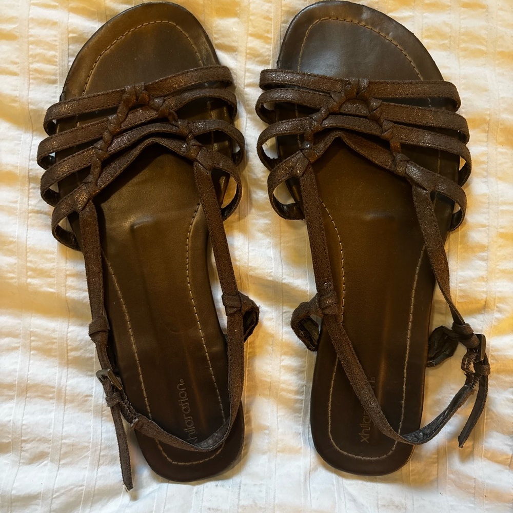 Xhiliration Brown Strappy Women’s Sandals